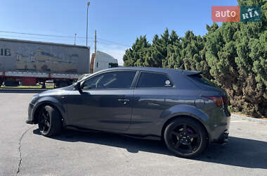 Хэтчбек Kia Ceed 2010 в 