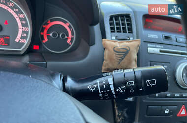 Хэтчбек Kia Ceed 2010 в 