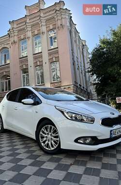 Хетчбек Kia Ceed 2013 в Києві