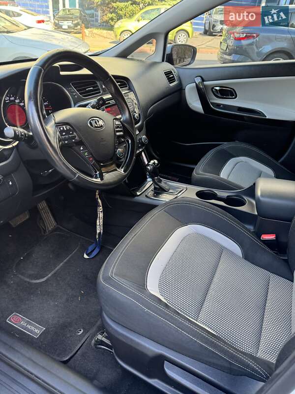 Хэтчбек Kia Ceed 2013 в Киеве