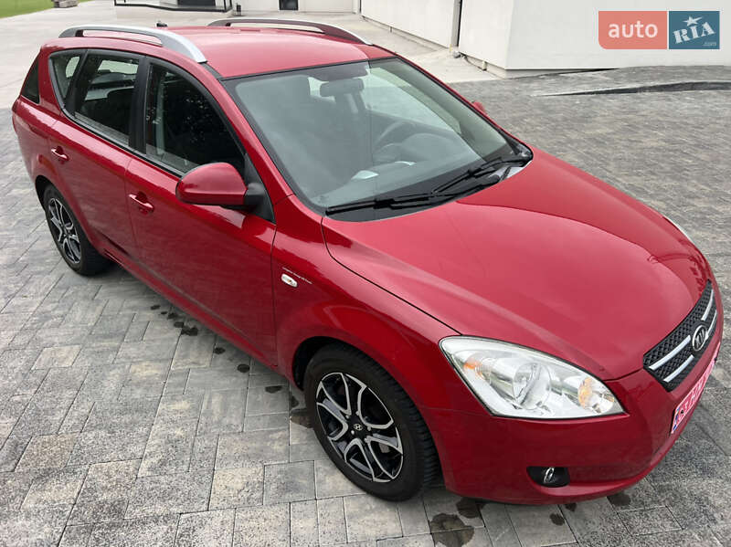 Универсал Kia Ceed 2008 в Луцке