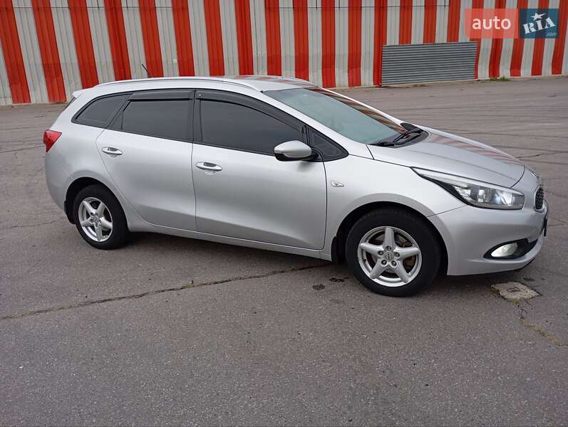 Универсал Kia Ceed 2013 в Харькове
