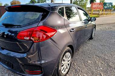 Хэтчбек Kia Ceed 2017 в 