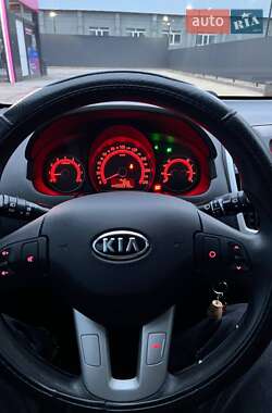 Хетчбек Kia Ceed 2011 в 