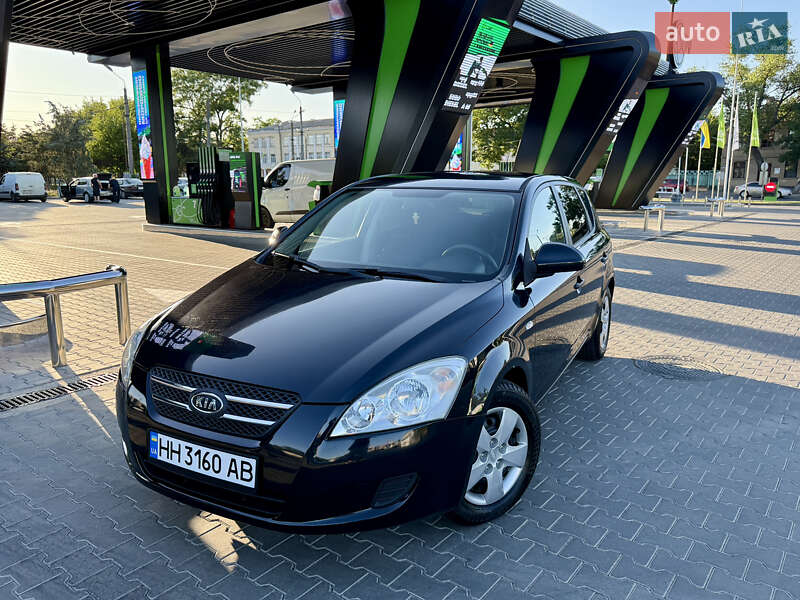 Хетчбек Kia Ceed 2007 в Одесі фото 4 Хетчбек Kia Ceed 2007 в Одесі