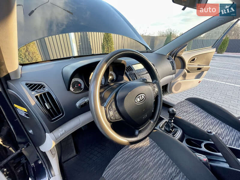 Хетчбек Kia Ceed 2007 в Одесі фото 54 Хетчбек Kia Ceed 2007 в Одесі