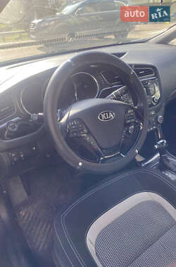 Хэтчбек Kia Ceed 2013 в Ивано-Франковске