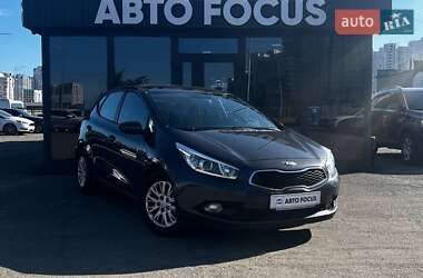 Хэтчбек Kia Ceed 2013 в Киеве