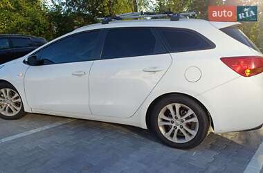 Универсал Kia Ceed 2014 в 