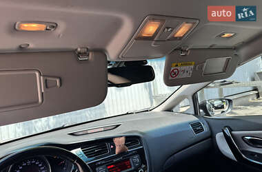 Хэтчбек Kia Ceed 2015 в 