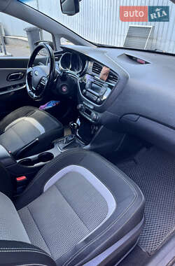 Хэтчбек Kia Ceed 2015 в 