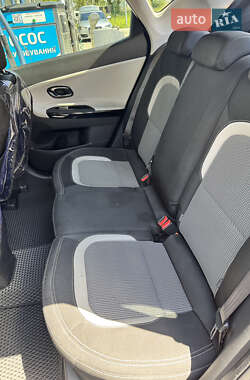 Хэтчбек Kia Ceed 2015 в 