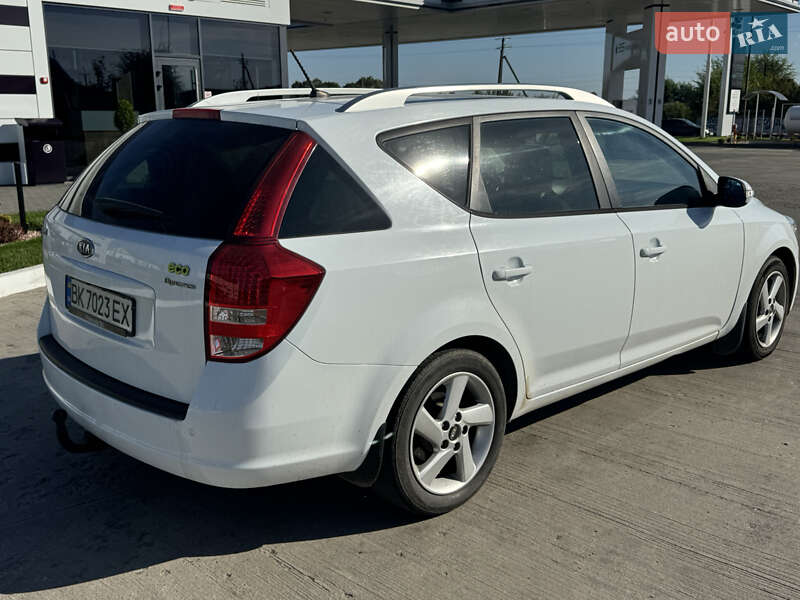 Универсал Kia Ceed 2009 в Владимирце