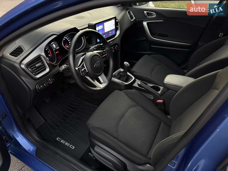 Хэтчбек Kia Ceed 2019 в Харькове