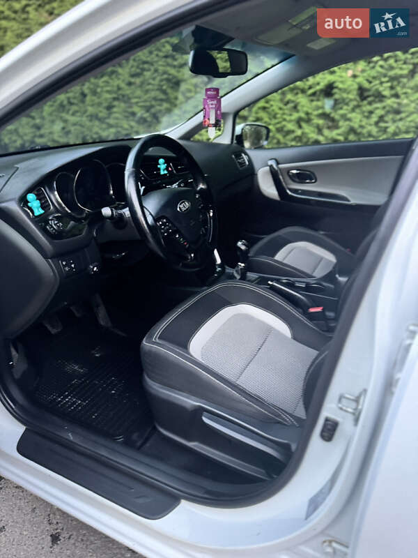 Універсал Kia Ceed 2014 в Глевасі