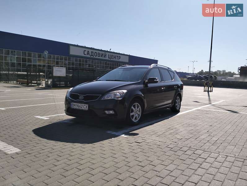 Универсал Kia Ceed 2010 в Сумах