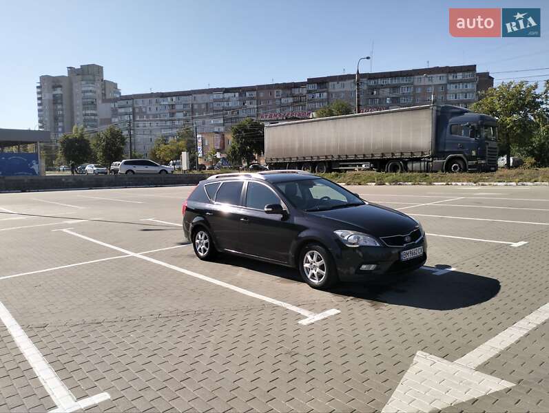 Универсал Kia Ceed 2010 в Сумах