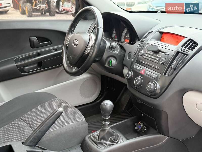 Хетчбек Kia Ceed 2009 в Харкові фото 31 Хетчбек Kia Ceed 2009 в Харкові