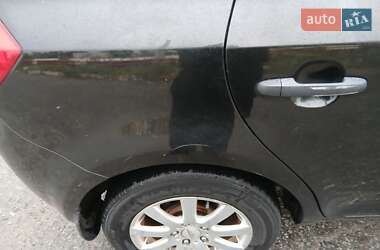 Хэтчбек Kia Ceed 2007 в 