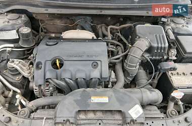 Хэтчбек Kia Ceed 2007 в 