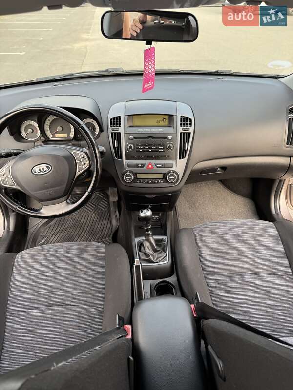 Хетчбек Kia Ceed 2009 в Києві