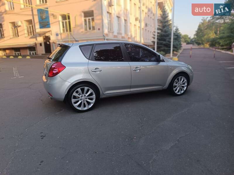 Хэтчбек Kia Ceed 2007 в Одессе