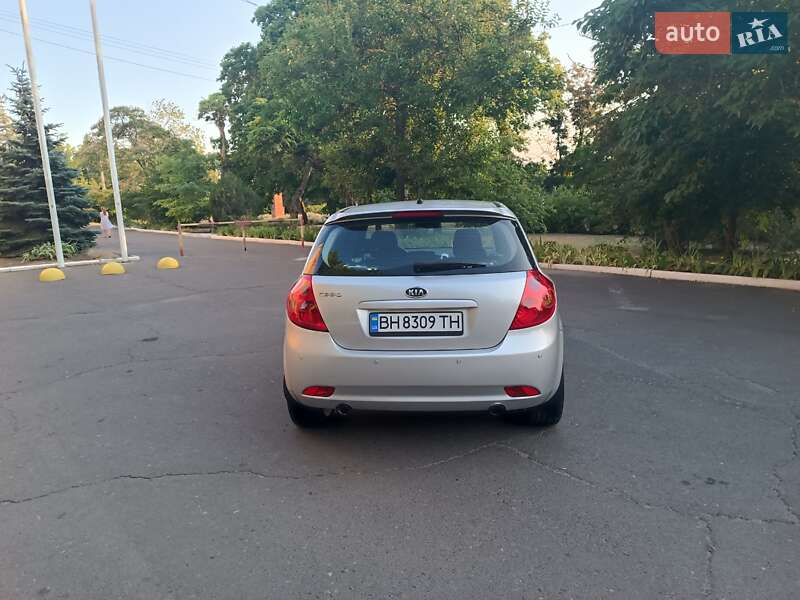 Хэтчбек Kia Ceed 2007 в Одессе