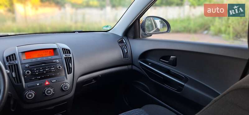 Хэтчбек Kia Ceed 2008 в Нежине