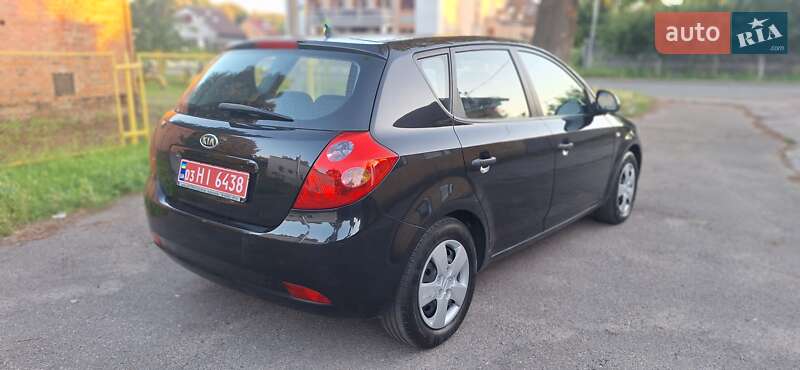 Хэтчбек Kia Ceed 2008 в Нежине
