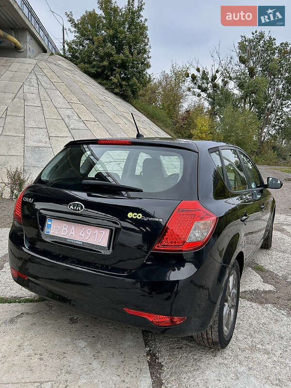 Хэтчбек Kia Ceed 2009 в Виннице