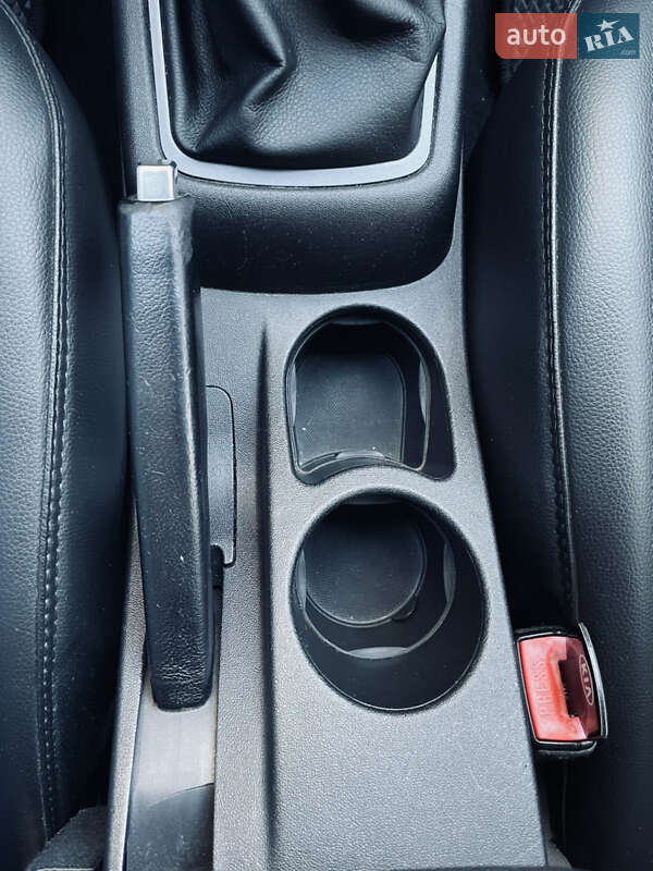 Хэтчбек Kia Ceed 2007 в Полтаве