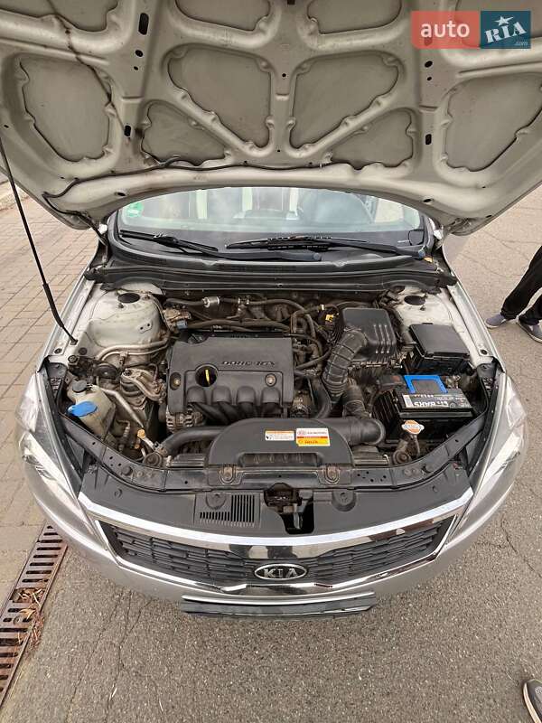 Универсал Kia Ceed 2011 в Полтаве