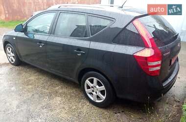 Универсал Kia Ceed 2009 в Луцке