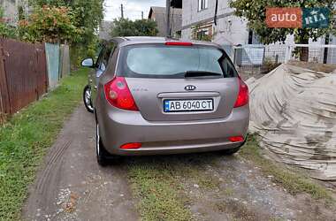 Хэтчбек Kia Ceed 2007 в 