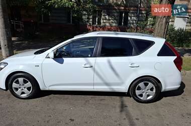 Универсал Kia Ceed 2009 в 