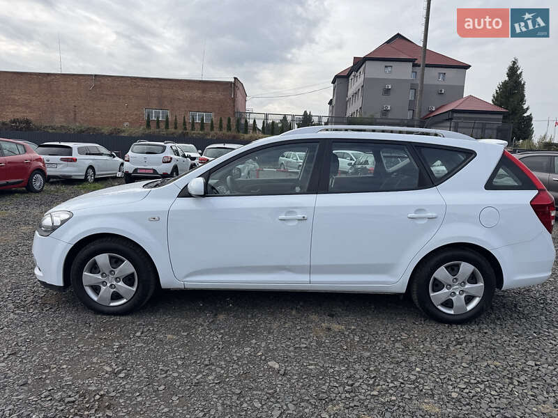 Універсал Kia Ceed 2011 в Луцьку