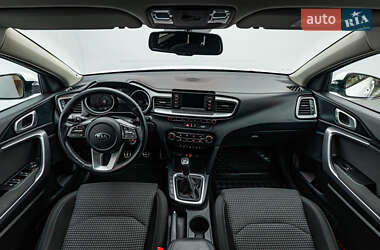 Хэтчбек Kia Ceed 2018 в 
