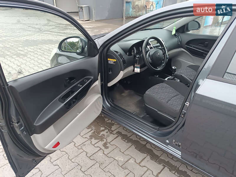Универсал Kia Ceed 2009 в Красилове