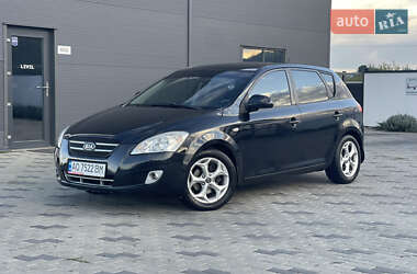 Хетчбек Kia Ceed 2008 в Хусті
