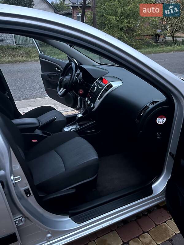 Хэтчбек Kia Ceed 2010 в Нежине