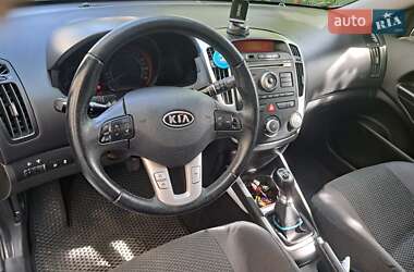 Універсал Kia Ceed 2010 в  фото 6 Універсал Kia Ceed 2010 в