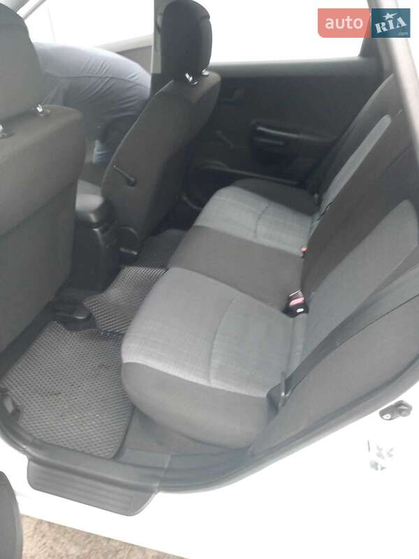 Універсал Kia Ceed 2010 в Ставищі