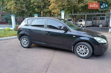 Хетчбек Kia Ceed 2007 в  фото 8 Хетчбек Kia Ceed 2007 в