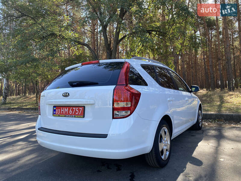 Универсал Kia Ceed 2009 в Николаеве