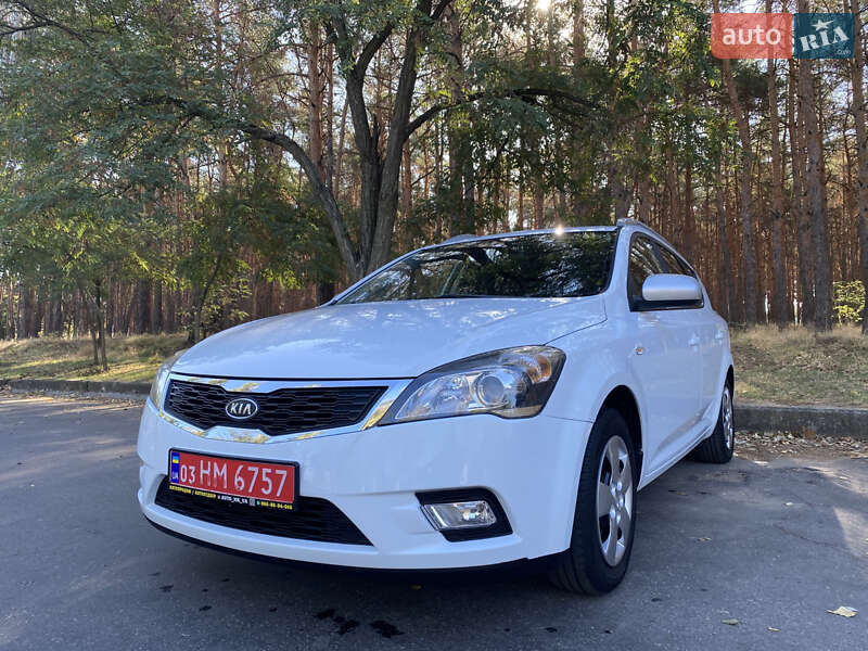 Универсал Kia Ceed 2009 в Николаеве