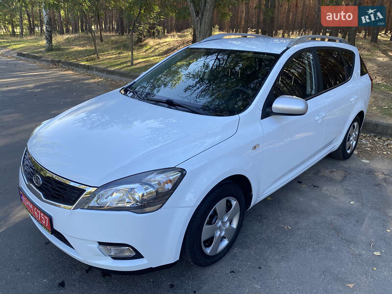 Универсал Kia Ceed 2009 в Николаеве