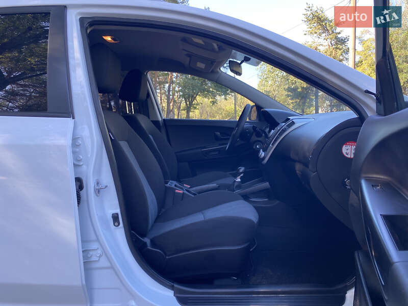 Универсал Kia Ceed 2009 в Николаеве