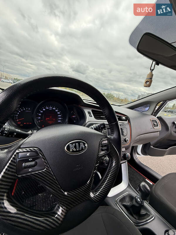 Хэтчбек Kia Ceed 2012 в Киеве фото 12 Хэтчбек Kia Ceed 2012 в Киеве
