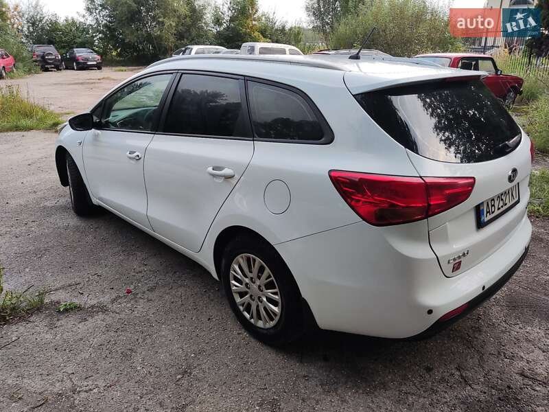 Универсал Kia Ceed 2015 в Львове