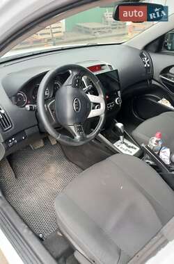 Универсал Kia Ceed 2009 в Хмельницком